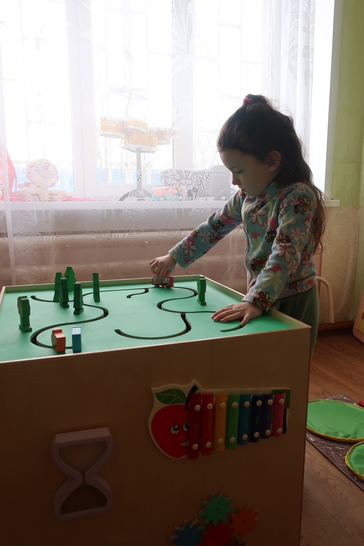 Бизиборд - радость и польза для детей