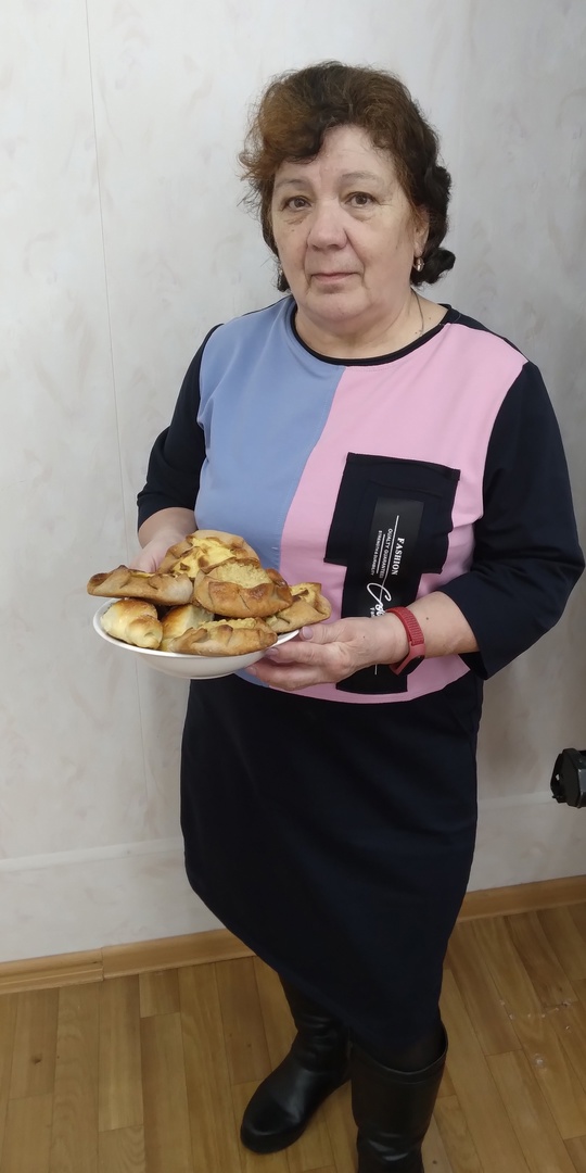 «Испекла нам бабушка…»